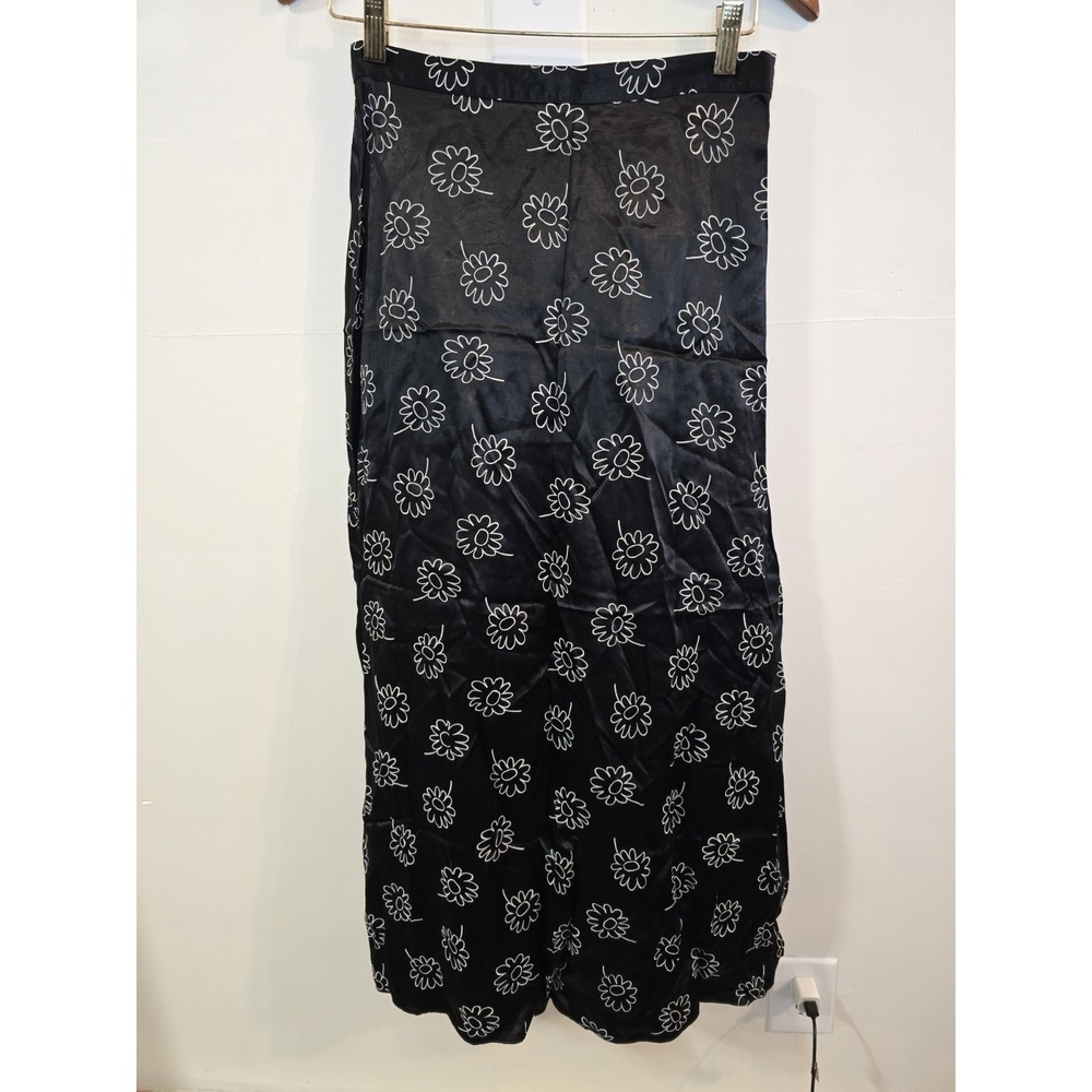 Y2K black satin daisy print skirt grunge indie sleaze SM/MD